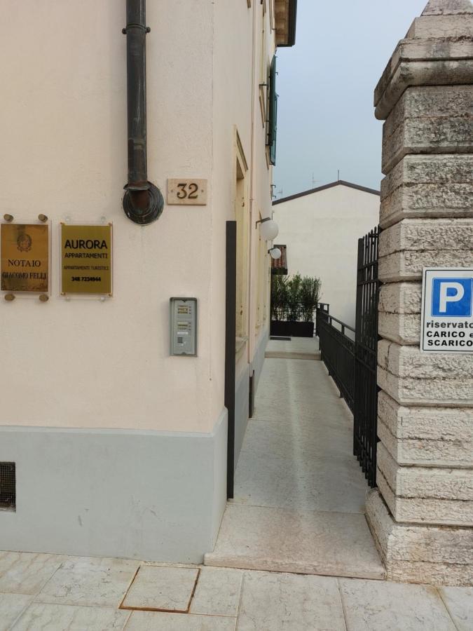 Aurora Appartamenti - A 150M Dall Ospedale Sacro Cuore Negrar Eksteriør billede